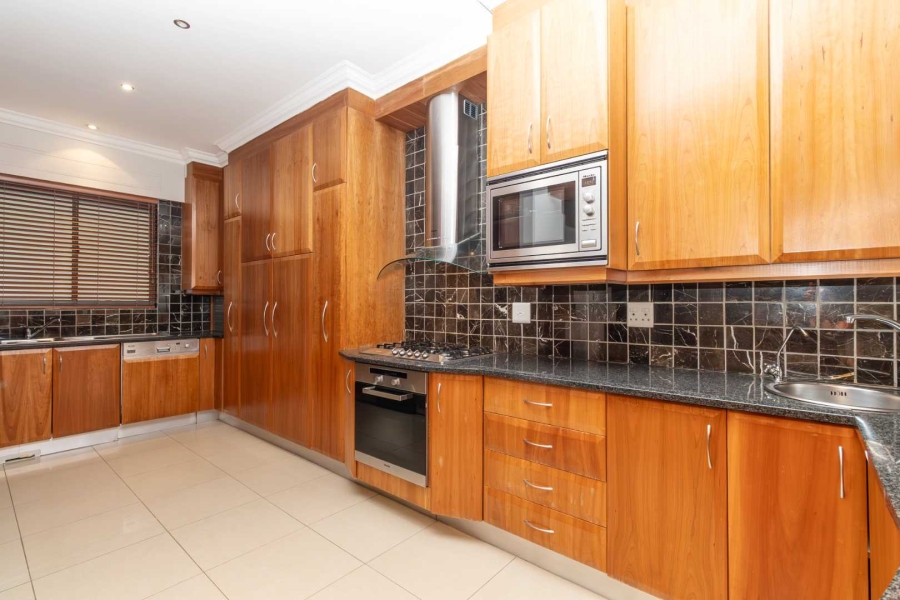 To Let 2 Bedroom Property for Rent in Morningside Gauteng