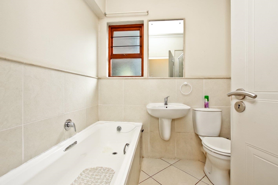 To Let 2 Bedroom Property for Rent in Craighall Gauteng