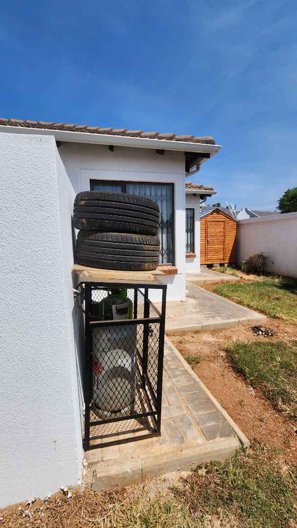 3 Bedroom Property for Sale in Amandasig Gauteng