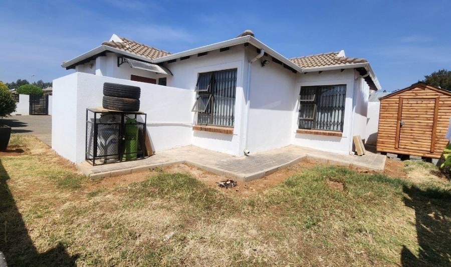 3 Bedroom Property for Sale in Amandasig Gauteng