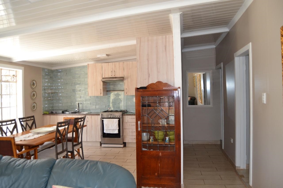 4 Bedroom Property for Sale in Unitas Park Gauteng