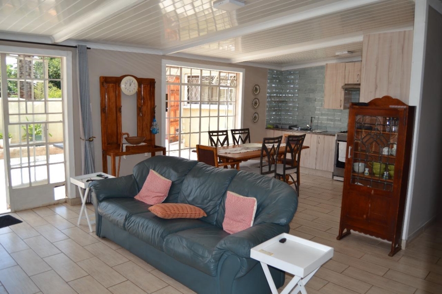 4 Bedroom Property for Sale in Unitas Park Gauteng