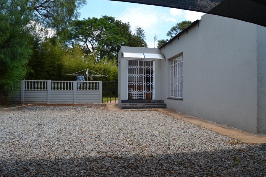 4 Bedroom Property for Sale in Unitas Park Gauteng