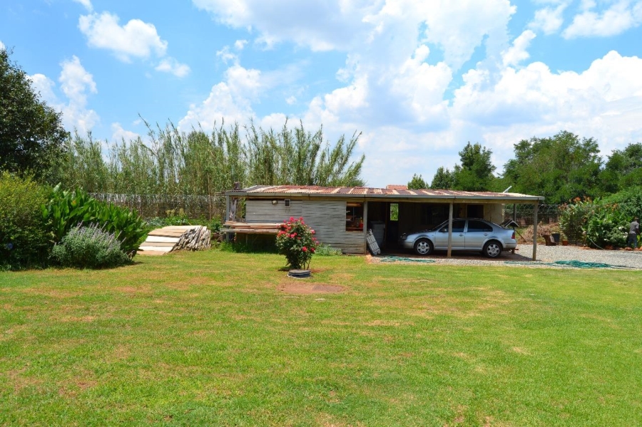 4 Bedroom Property for Sale in Unitas Park Gauteng