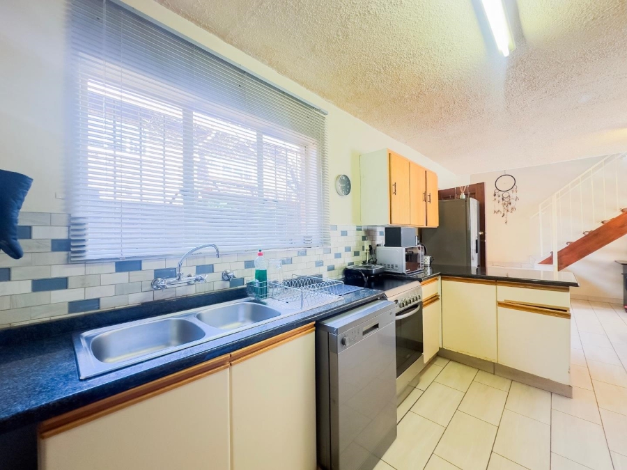 3 Bedroom Property for Sale in Garsfontein Gauteng