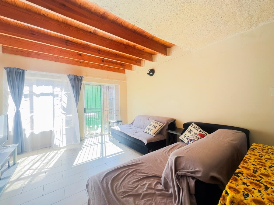 3 Bedroom Property for Sale in Garsfontein Gauteng