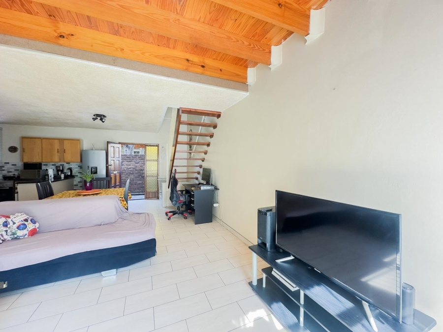 3 Bedroom Property for Sale in Garsfontein Gauteng