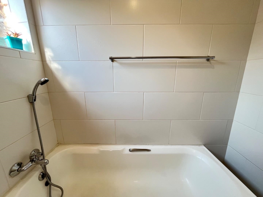 3 Bedroom Property for Sale in Garsfontein Gauteng