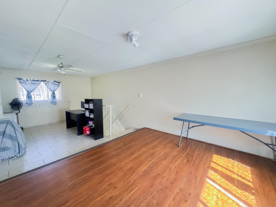 3 Bedroom Property for Sale in Garsfontein Gauteng