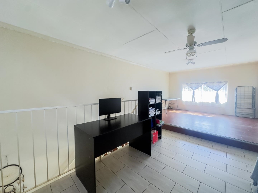 3 Bedroom Property for Sale in Garsfontein Gauteng