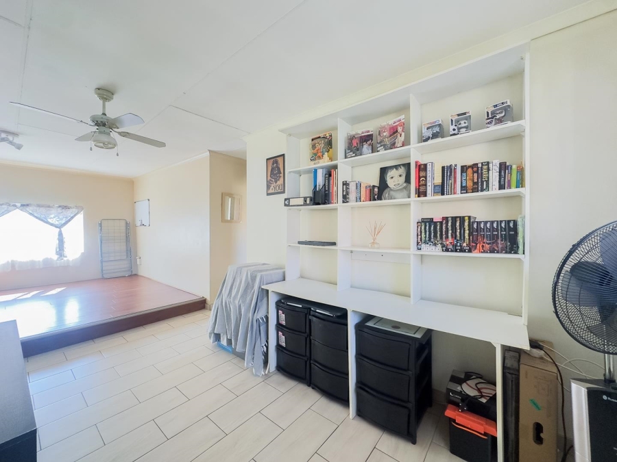 3 Bedroom Property for Sale in Garsfontein Gauteng