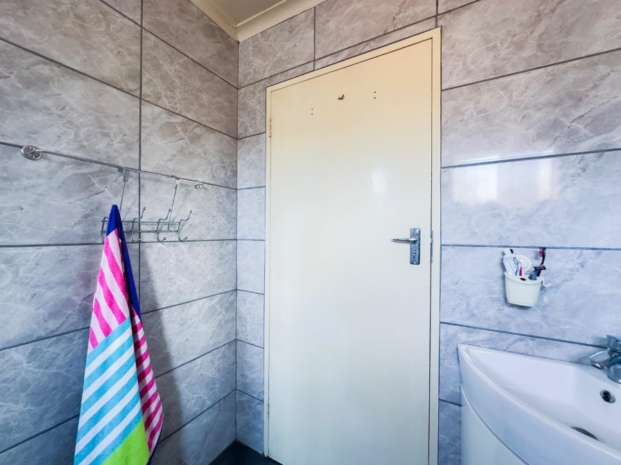 3 Bedroom Property for Sale in Garsfontein Gauteng