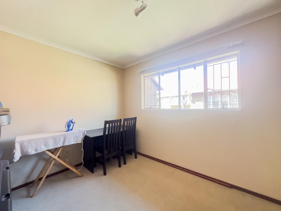 3 Bedroom Property for Sale in Garsfontein Gauteng