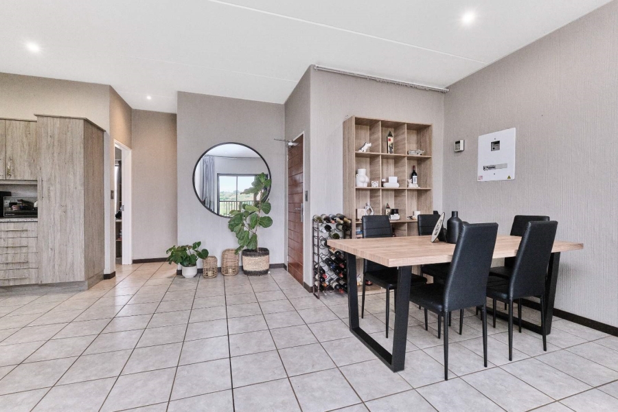 2 Bedroom Property for Sale in Wilgeheuwel Gauteng