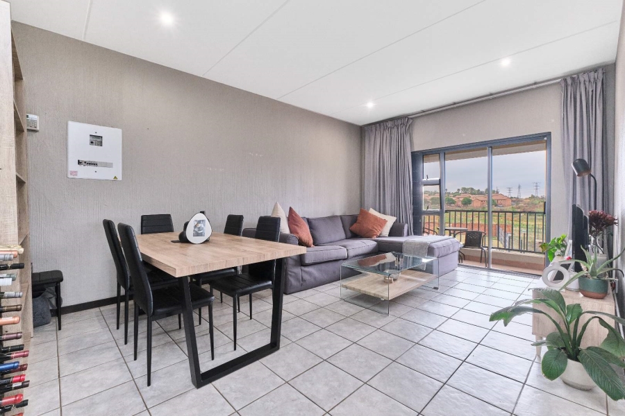 2 Bedroom Property for Sale in Wilgeheuwel Gauteng
