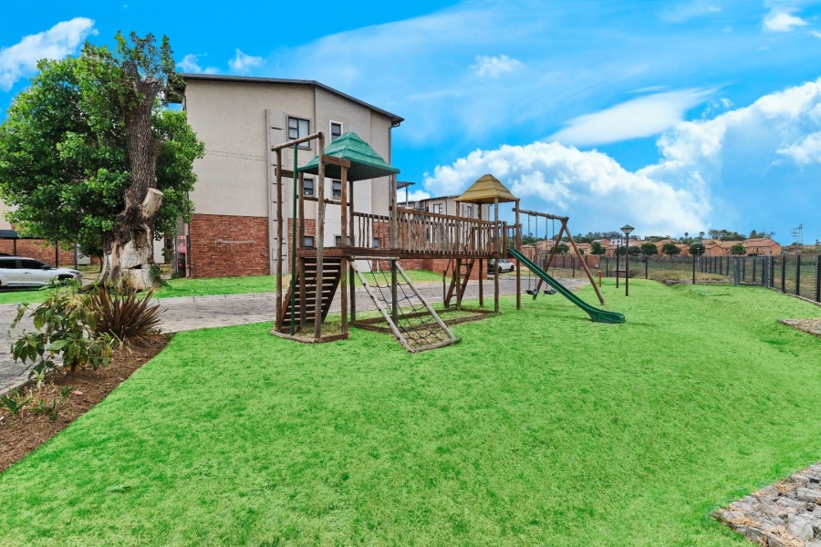 2 Bedroom Property for Sale in Wilgeheuwel Gauteng