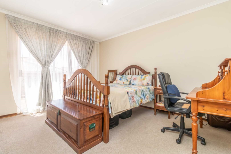 3 Bedroom Property for Sale in Honeydew Manor Gauteng
