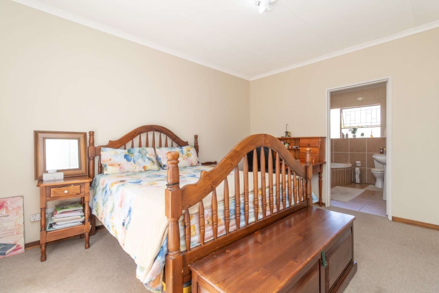 3 Bedroom Property for Sale in Honeydew Manor Gauteng