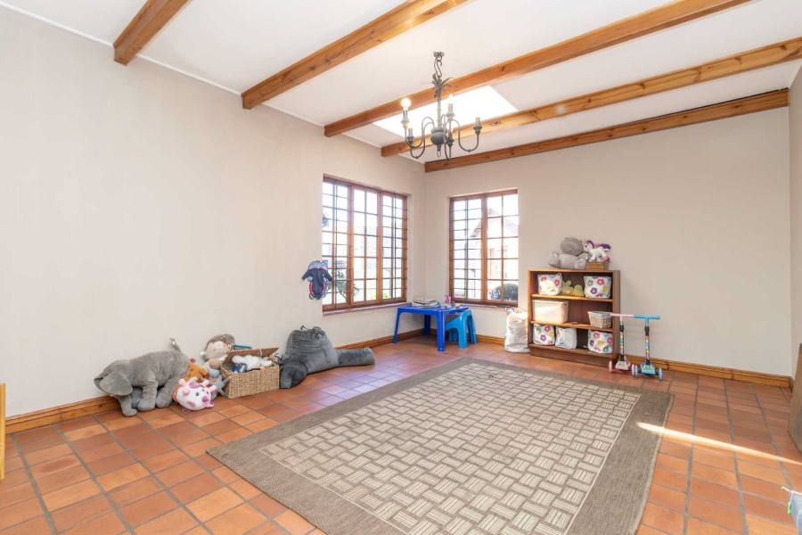 To Let 3 Bedroom Property for Rent in Linden Gauteng