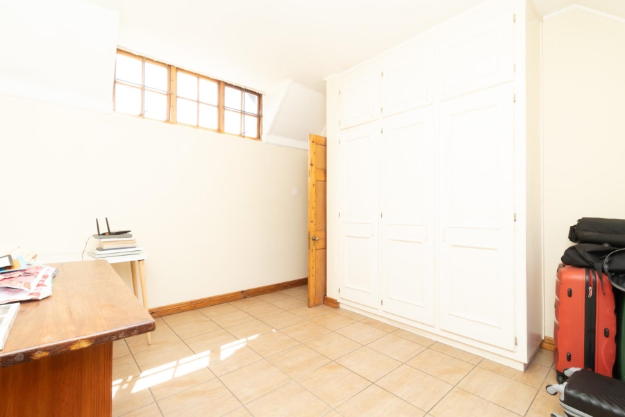 To Let 3 Bedroom Property for Rent in Linden Gauteng