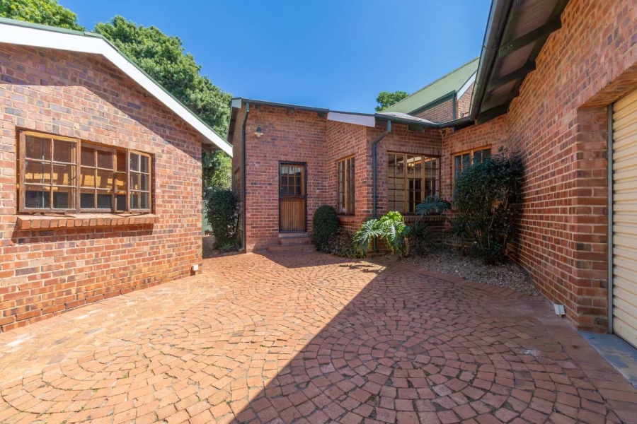 To Let 3 Bedroom Property for Rent in Linden Gauteng