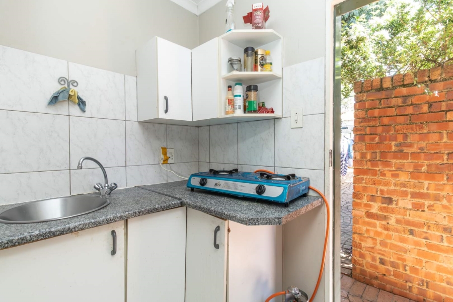 To Let 3 Bedroom Property for Rent in Linden Gauteng