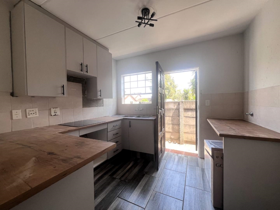 3 Bedroom Property for Sale in Wilgeheuwel Gauteng