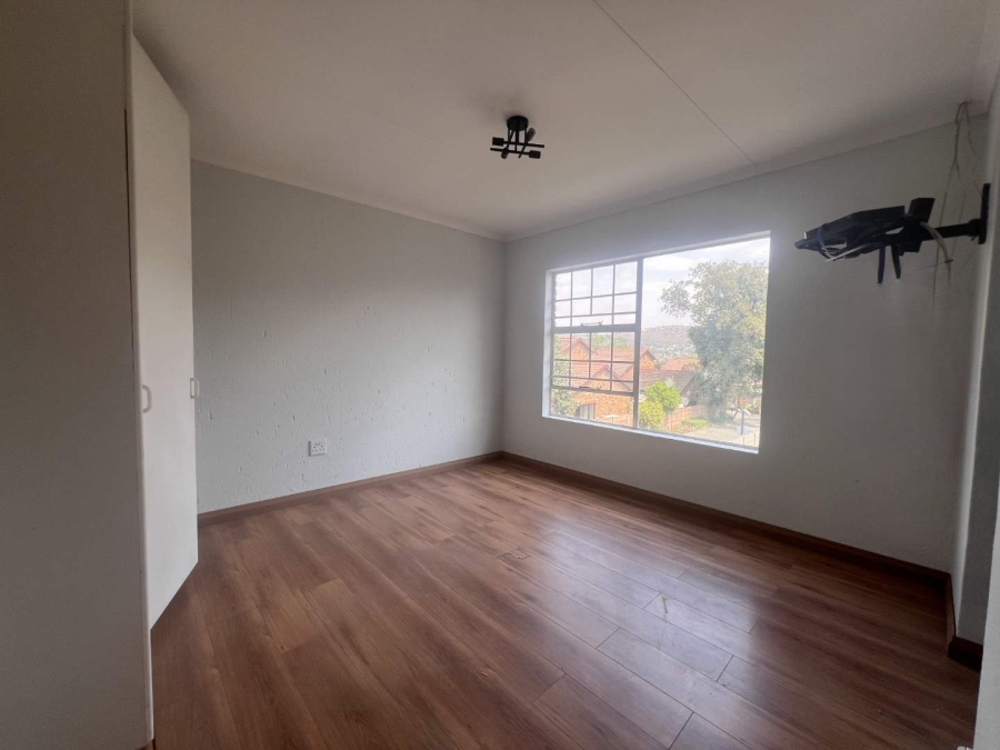 3 Bedroom Property for Sale in Wilgeheuwel Gauteng