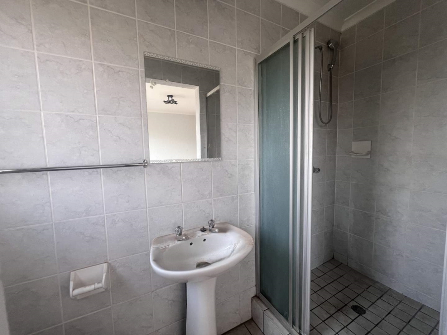 3 Bedroom Property for Sale in Wilgeheuwel Gauteng