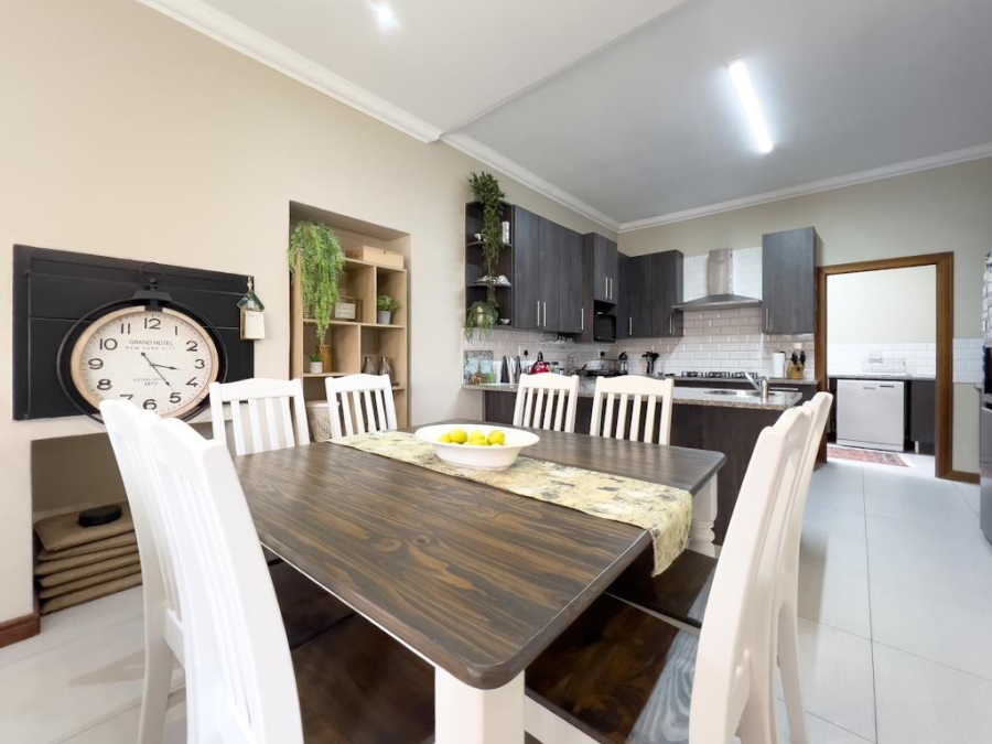 4 Bedroom Property for Sale in Midstream Ridge Gauteng