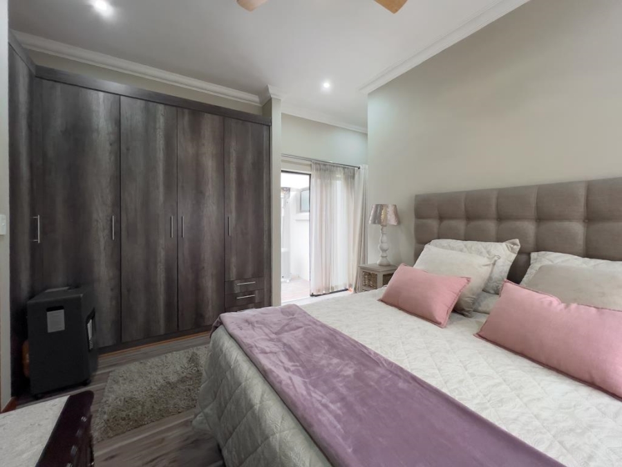 4 Bedroom Property for Sale in Midstream Ridge Gauteng
