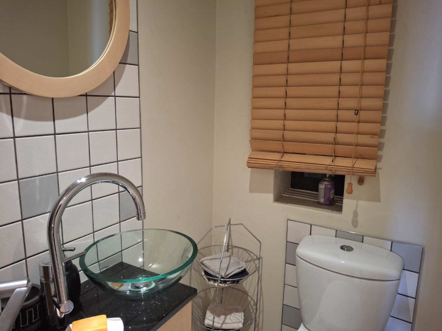 To Let 3 Bedroom Property for Rent in Benmore Gardens Gauteng