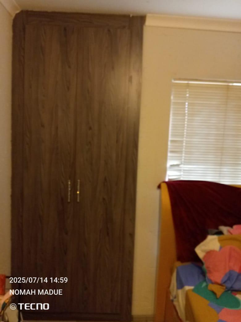 To Let 1 Bedroom Property for Rent in Benmore Gauteng
