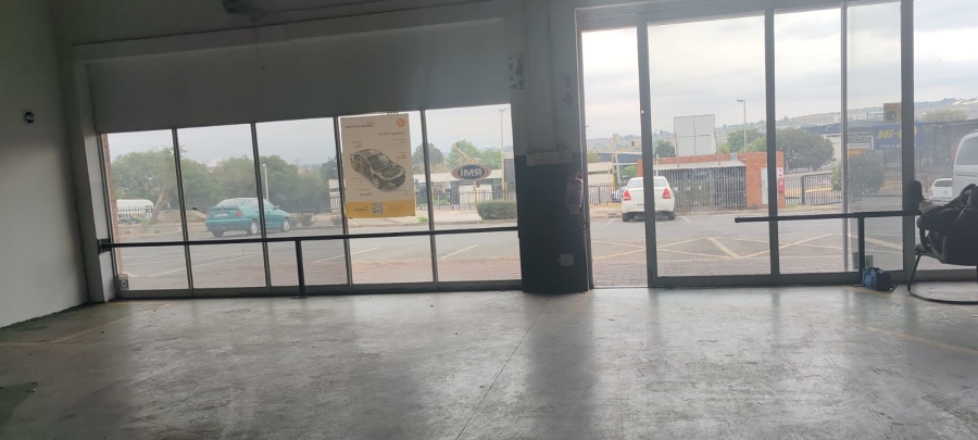 To Let commercial Property for Rent in Halfway House Gauteng