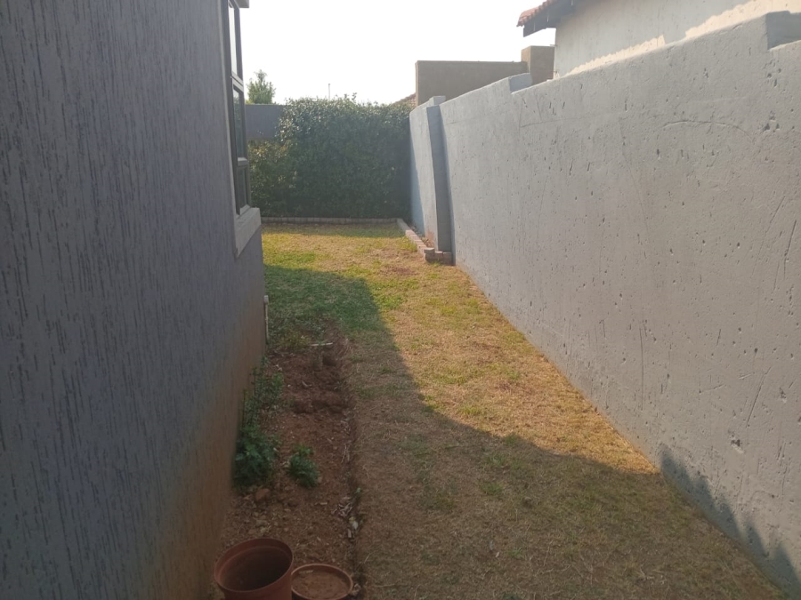 3 Bedroom Property for Sale in Alveda Park Gauteng