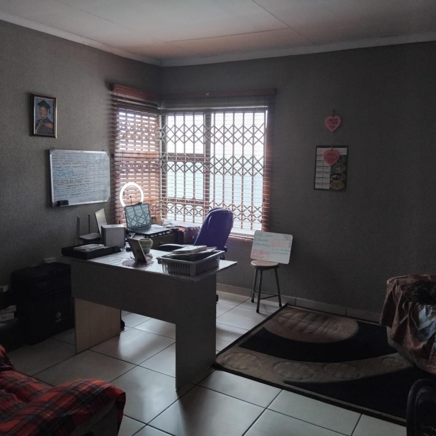 3 Bedroom Property for Sale in Alveda Park Gauteng