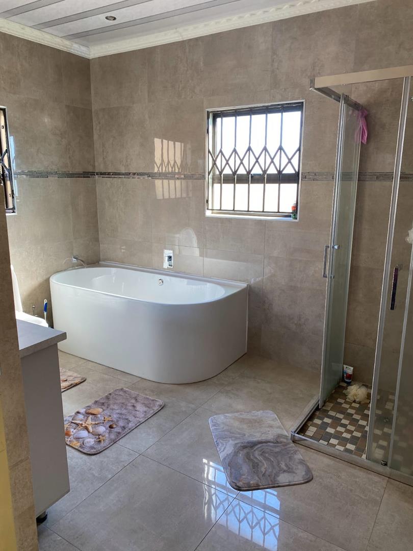 3 Bedroom Property for Sale in Alveda Park Gauteng