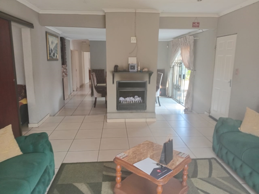3 Bedroom Property for Sale in Alveda Park Gauteng