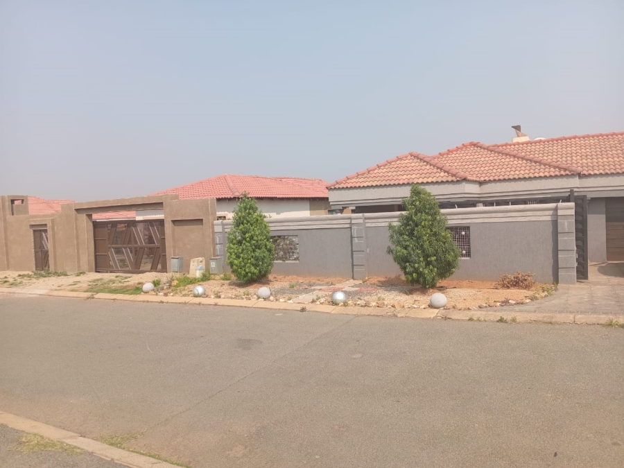 3 Bedroom Property for Sale in Alveda Park Gauteng