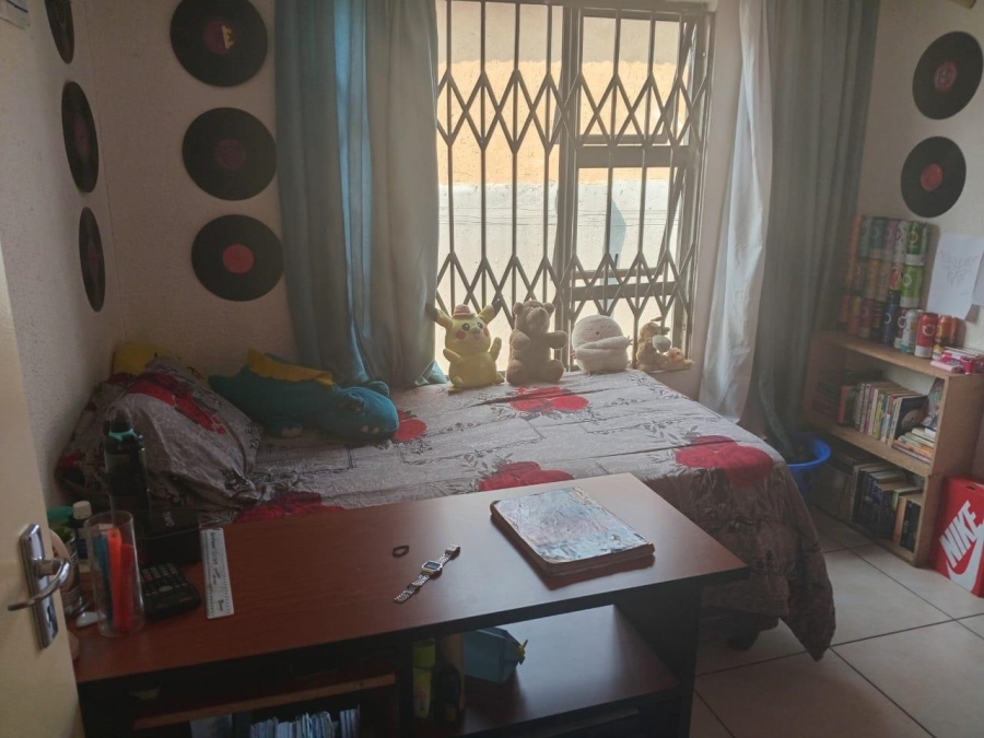 3 Bedroom Property for Sale in Alveda Park Gauteng