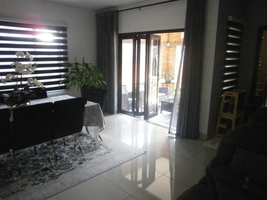 4 Bedroom Property for Sale in Brackenhurst Gauteng