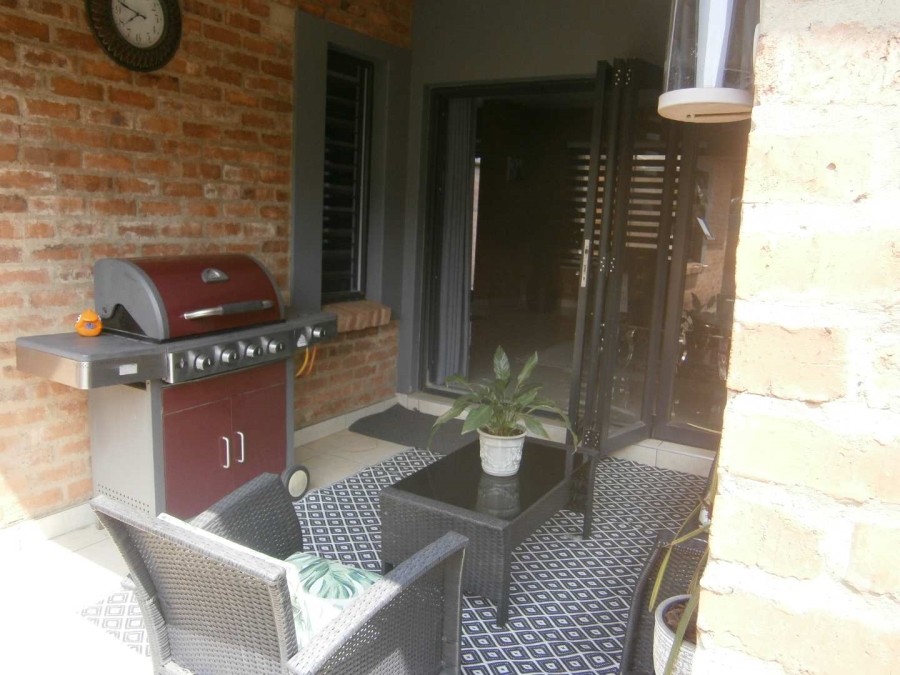 4 Bedroom Property for Sale in Brackenhurst Gauteng