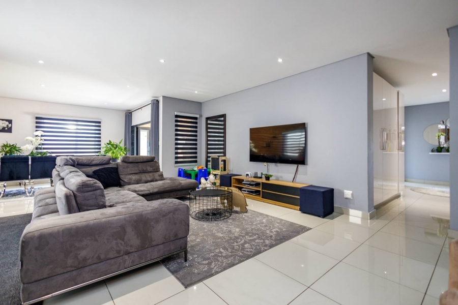 4 Bedroom Property for Sale in Brackenhurst Gauteng