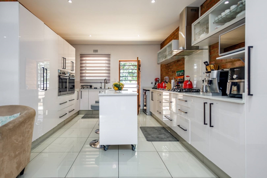 4 Bedroom Property for Sale in Brackenhurst Gauteng