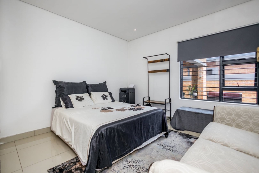 4 Bedroom Property for Sale in Brackenhurst Gauteng