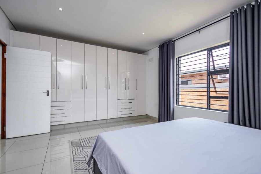 4 Bedroom Property for Sale in Brackenhurst Gauteng