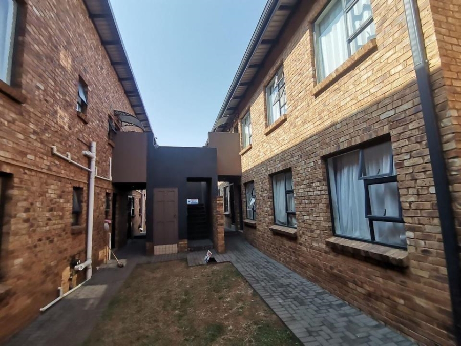 3 Bedroom Property for Sale in Albertsdal Gauteng