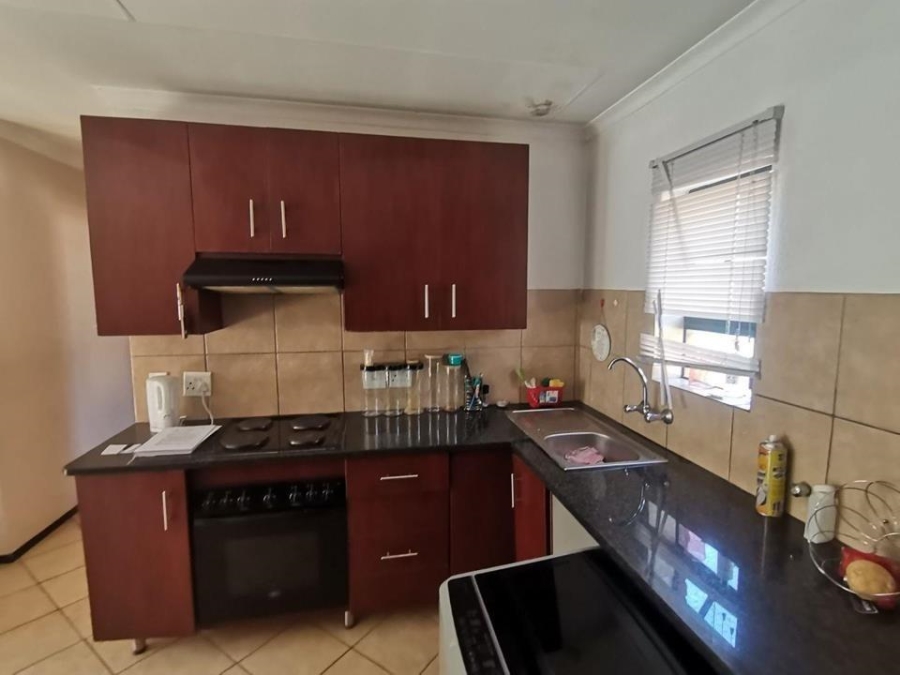 3 Bedroom Property for Sale in Albertsdal Gauteng