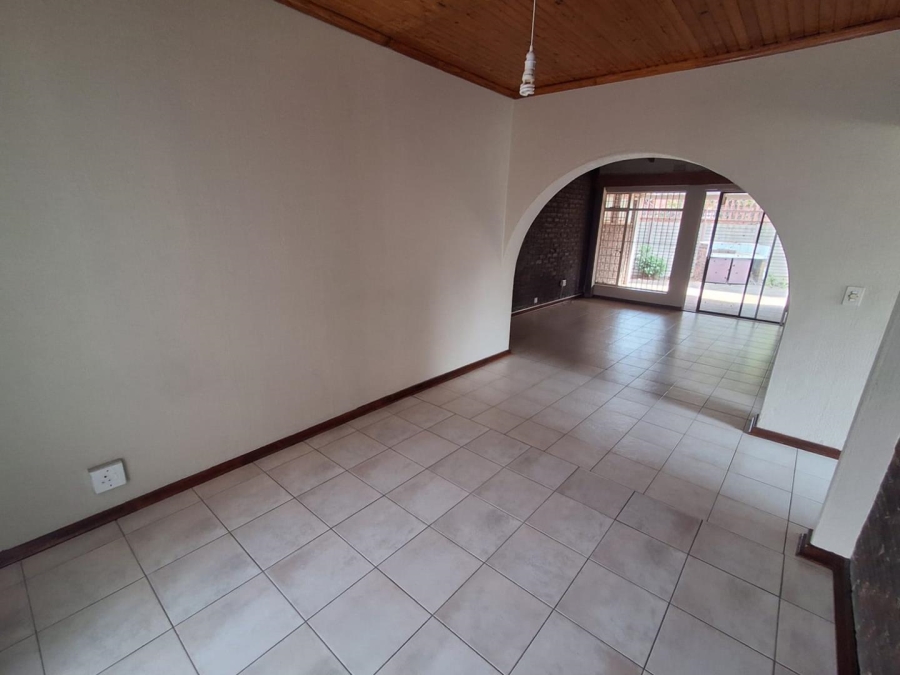 3 Bedroom Property for Sale in Brackenhurst Gauteng