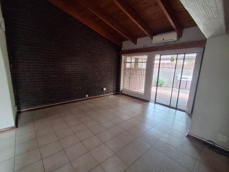 3 Bedroom Property for Sale in Brackenhurst Gauteng